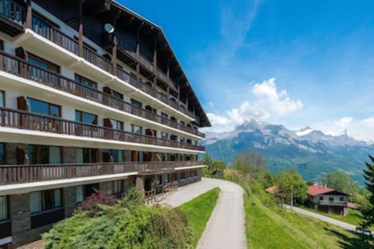 Beautiful Apt With Balcony At Combloux ! Buitenkant foto